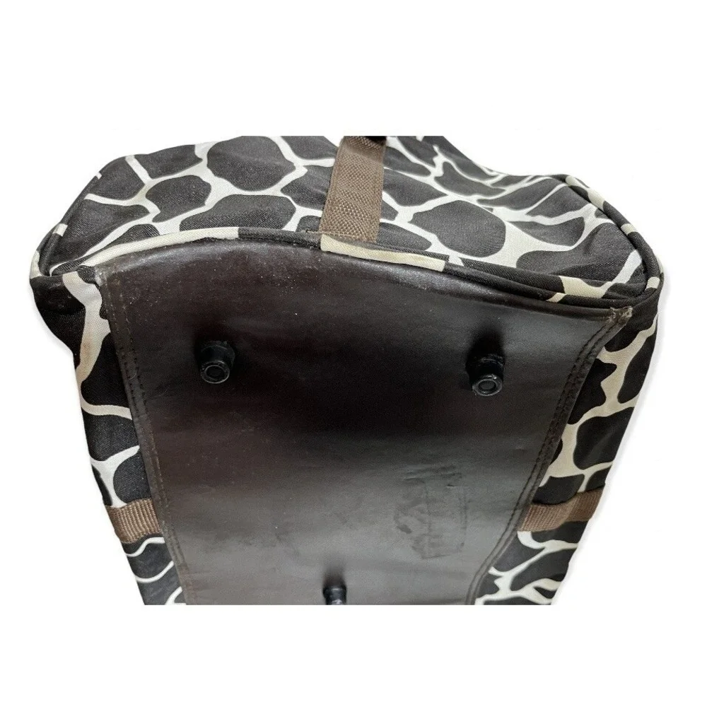 World‎ Traveler Giraffe 22 in Lightweight Duffel Bag